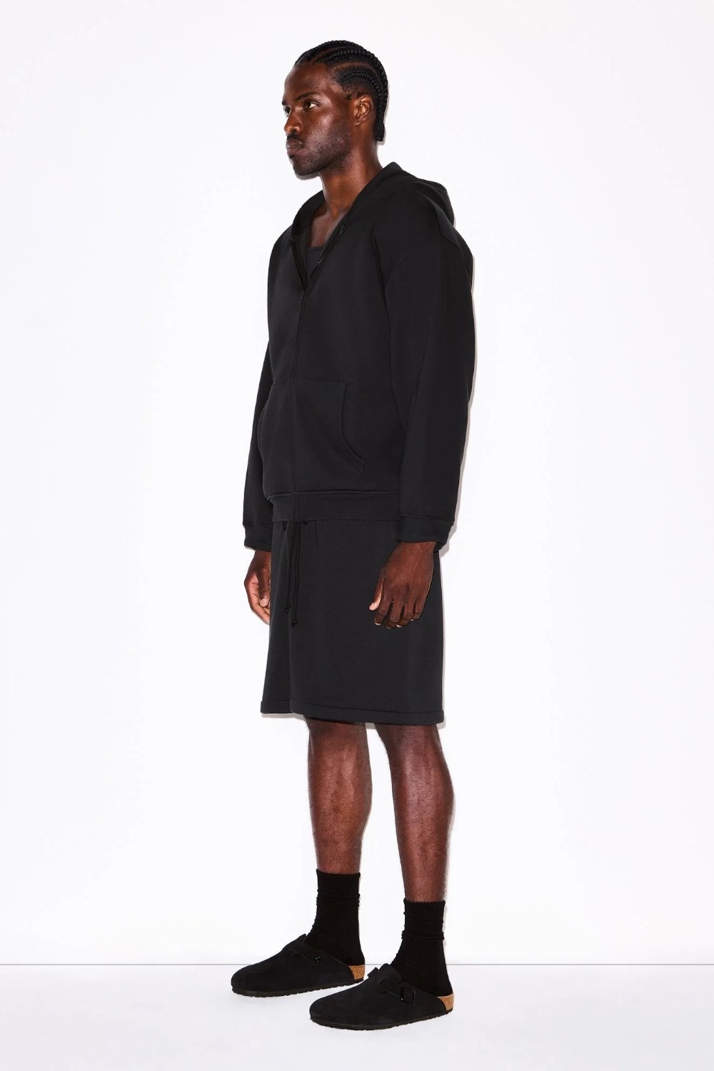 תמונת כל הלוק של RELAXED ZIP UP HOODIE